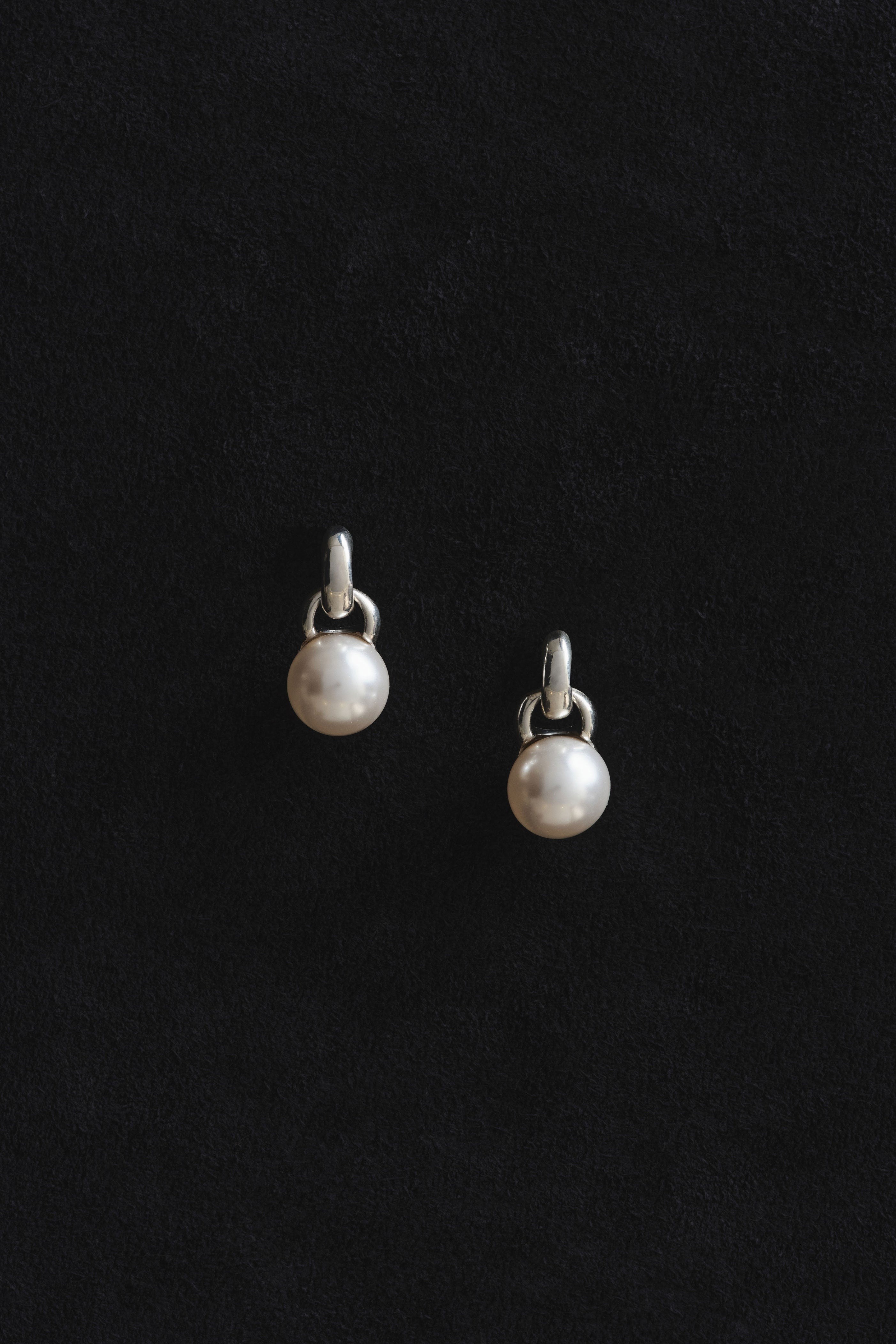 Everyday Pearl Earrings